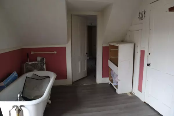 Guilford, ME 04443,34-36 Elm ST