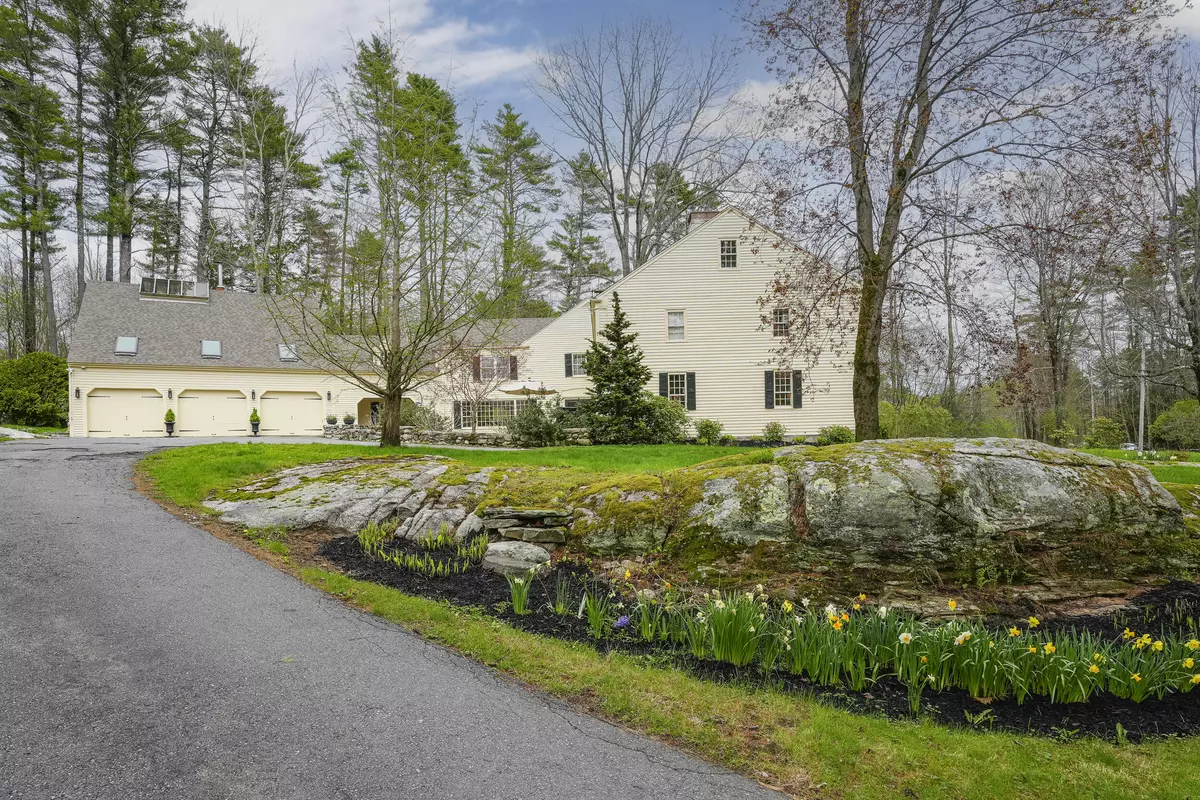 Falmouth, ME 04105,165 Falmouth RD