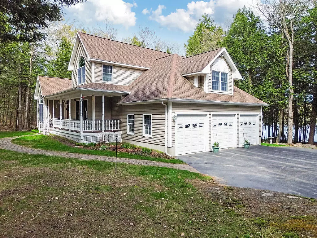 Mount Vernon, ME 04352,530 Point DR