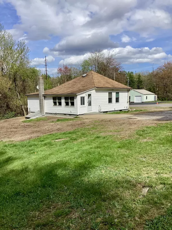 Sanford, ME 04073,202 Cottage ST