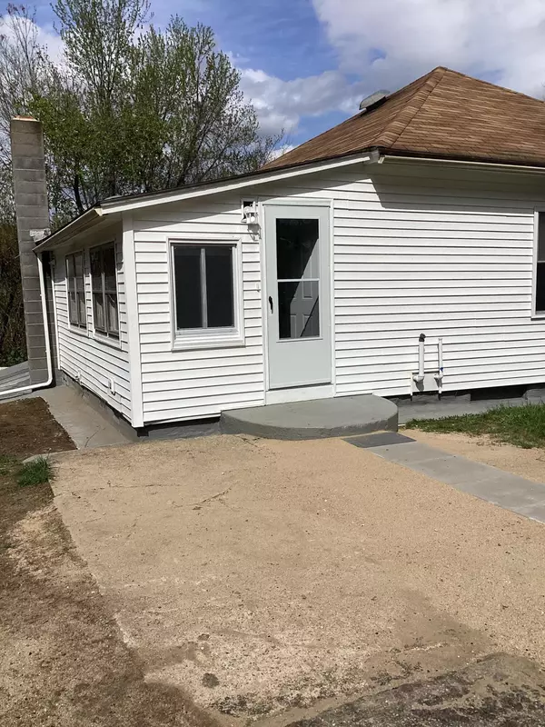 Sanford, ME 04073,202 Cottage ST