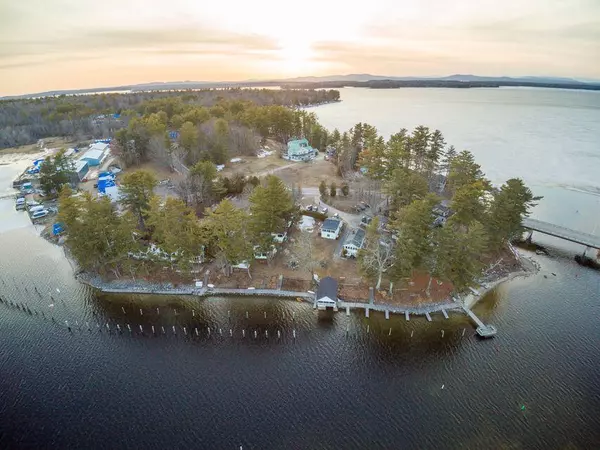 Standish, ME 04084,661 Whites Bridge RD #6