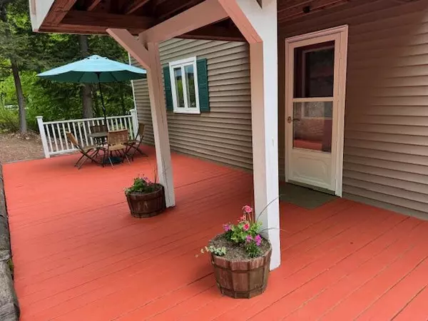 Sebec, ME 04481,119 Sunset DR