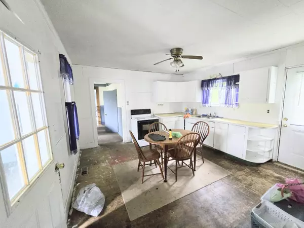 Gardiner, ME 04345,27 Cannard ST