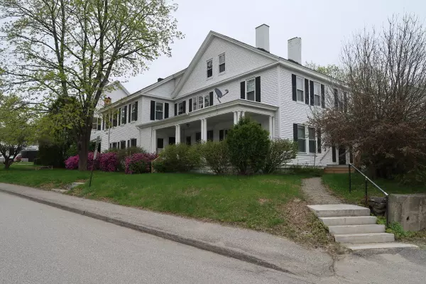 Winthrop, ME 04364,11 Green ST