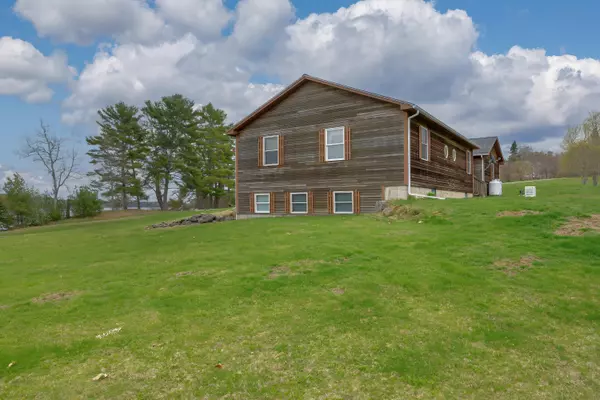 Surry, ME 04684,86 Newbury Neck RD