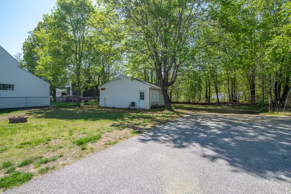 Lyman, ME 04002,478 Goodwins Mills RD