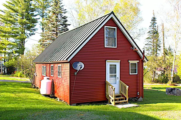 Embden, ME 04958,33 Alder DR