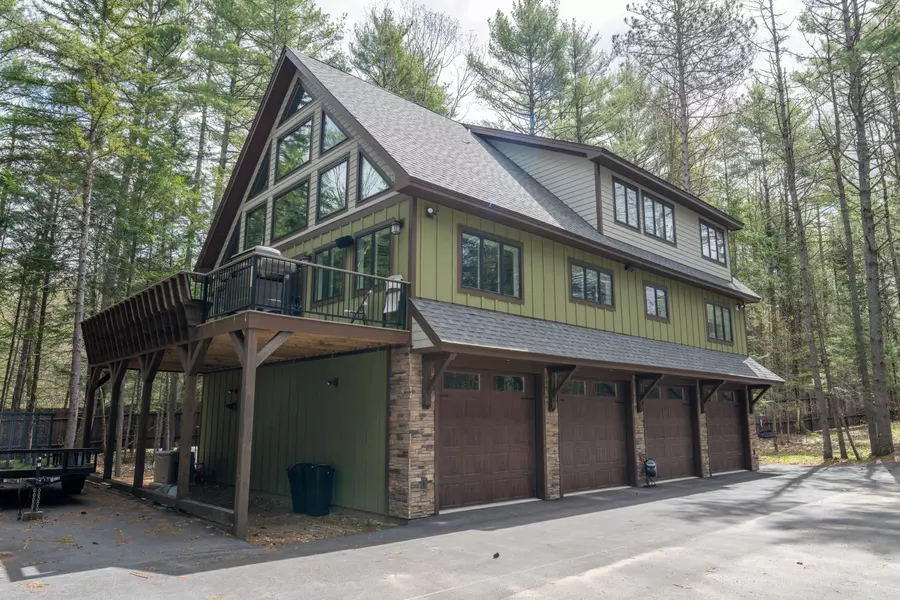 106 Webb River DR, Dixfield, ME 04224