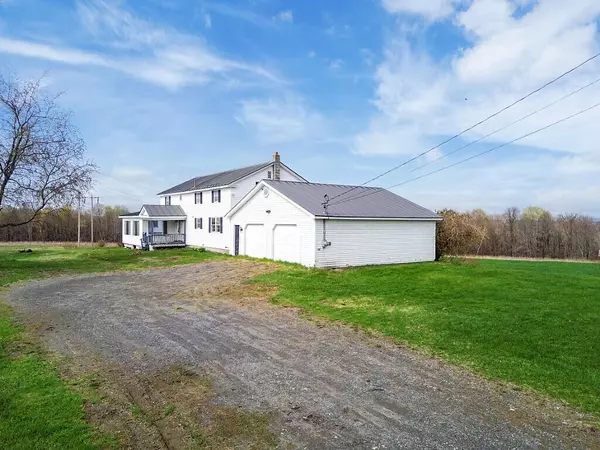 Fairfield, ME 04937,39 Joy RD