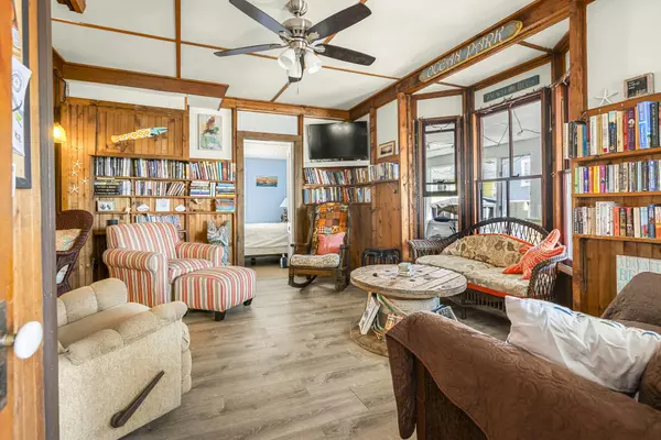 Old Orchard Beach, ME 04064,Address not disclosed