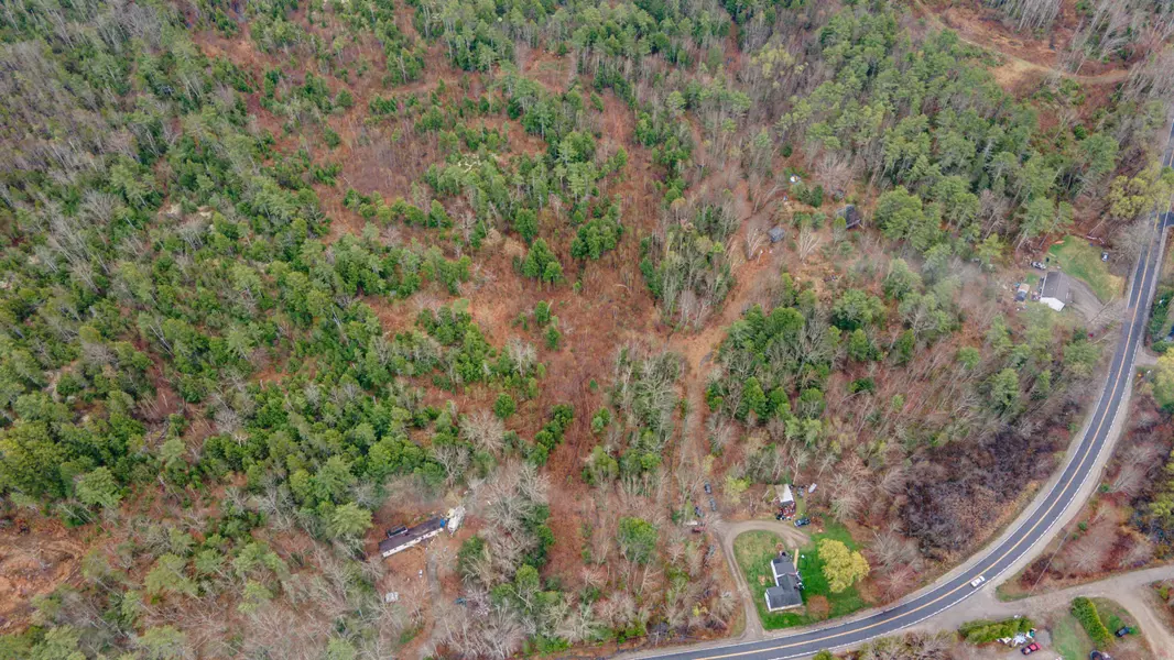 818 Middle RD, Dresden, ME 04342