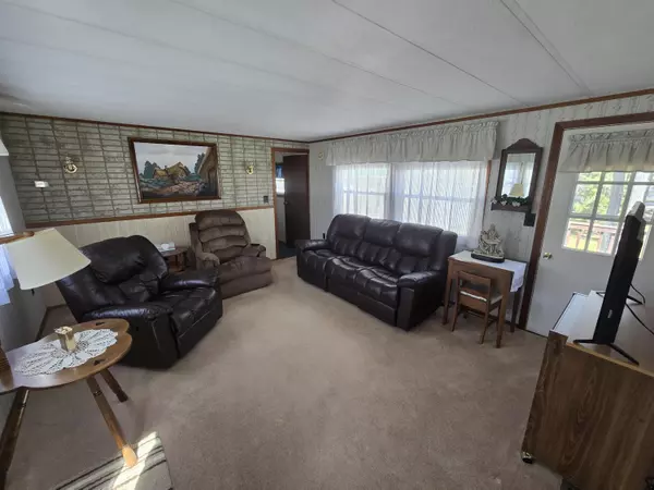 Milford, ME 04461,90 County RD