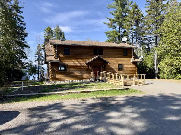 T4 Indian Purchase Twp, ME 04462,869 Turkey Tail RD