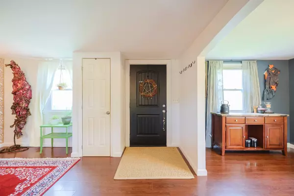 Topsham, ME 04086,555 Meadow RD