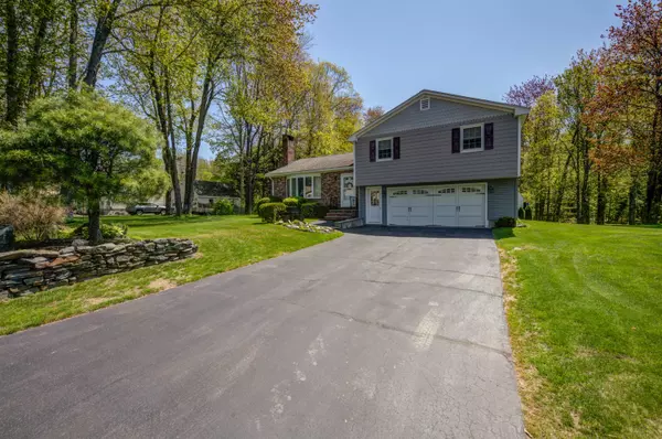 Westbrook, ME 04092,9 Ridge RD