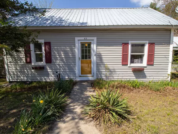 Cornish, ME 04020,63 Maple ST