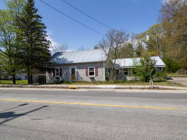 Cornish, ME 04020,63 Maple ST