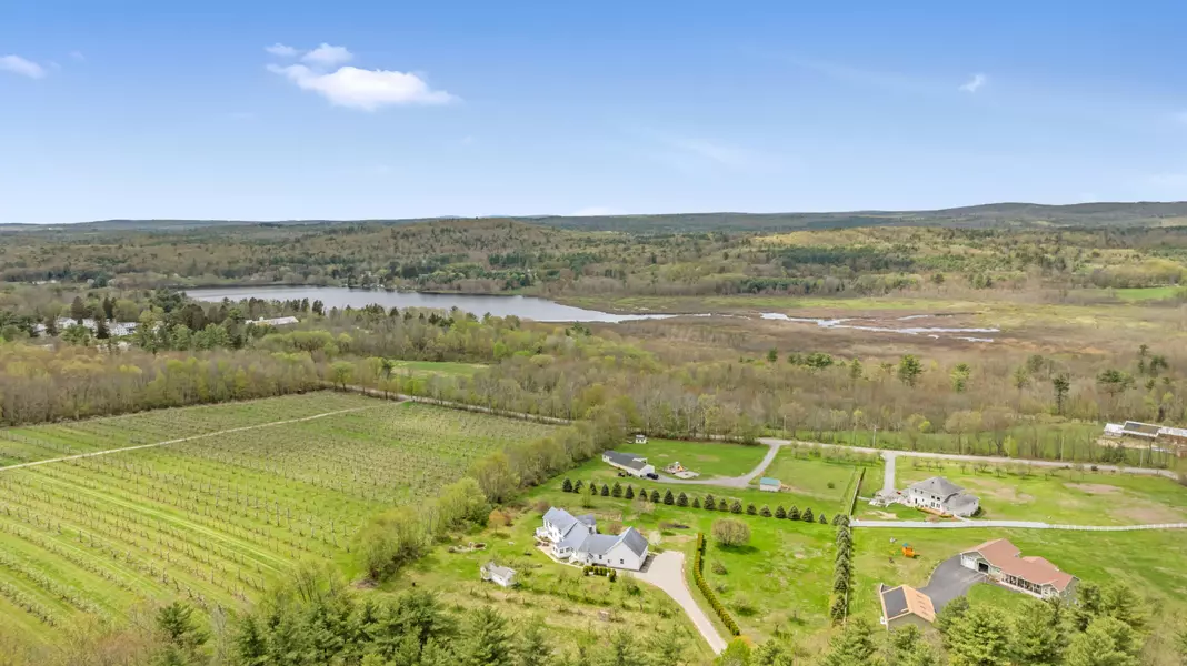 30 Apple Hill VW, Alfred, ME 04002