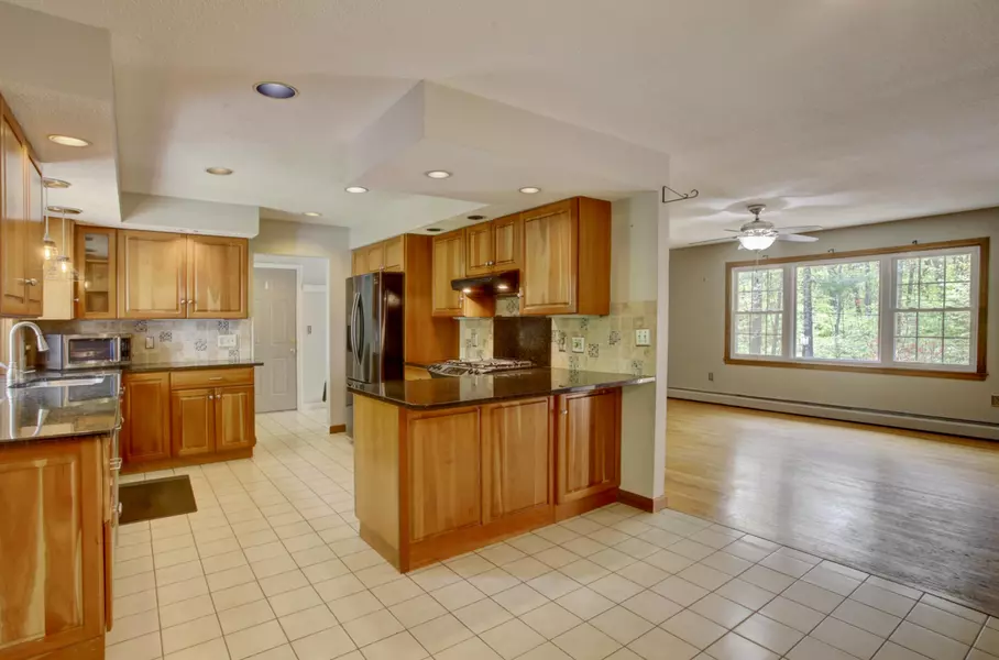 5 Wildbrook LN, Standish, ME 04084