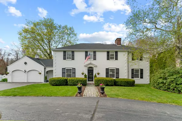 Kennebunk, ME 04043,70 Summer ST