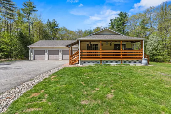 New Gloucester, ME 04260,146 Rowe Station RD