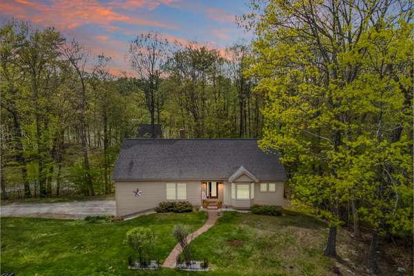 1 Wedgewood DR, Windham, ME 04062