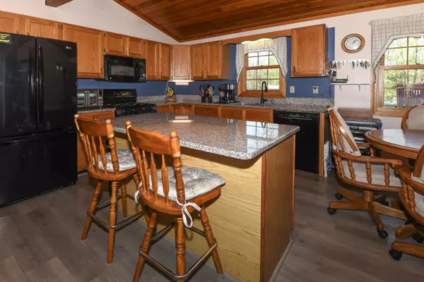 Cornish, ME 04020,19 Pine Acres DR