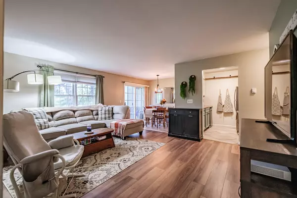 Freeport, ME 04032,8 Somerset #8A