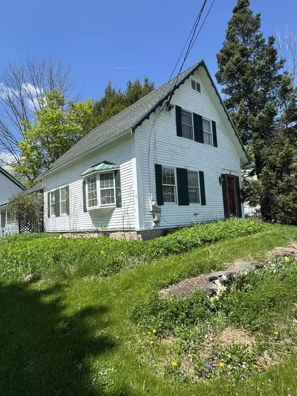 Saint Albans, ME 04971,4 Main ST