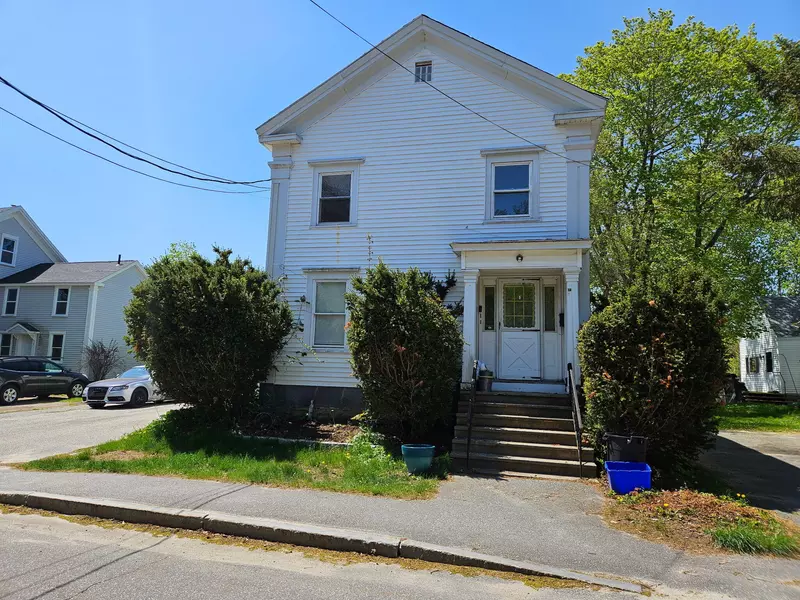 12 Dummer ST, Bath, ME 04530