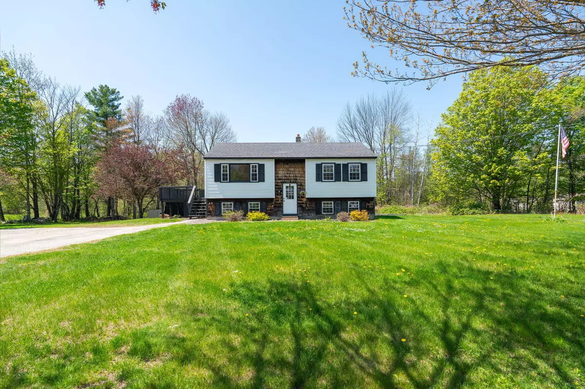 Buckfield, ME 04220,269 Hebron RD