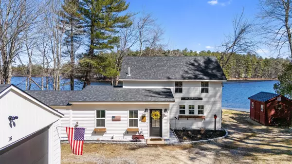 18 Mayberry RD, Gray, ME 04039