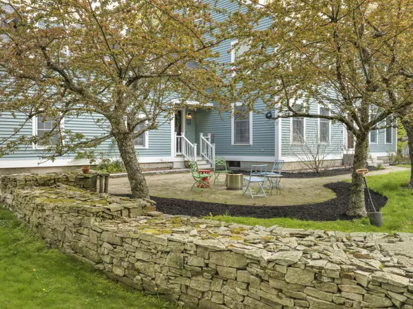 North Yarmouth, ME 04097,550 Ledge RD