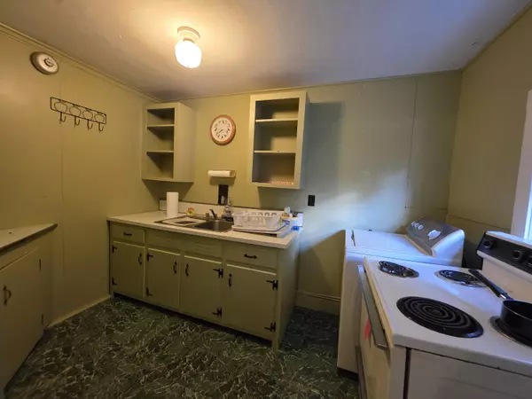 Morrill, ME 04952,63 S Main ST