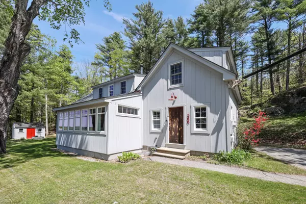 566 River RD, Dresden, ME 04342