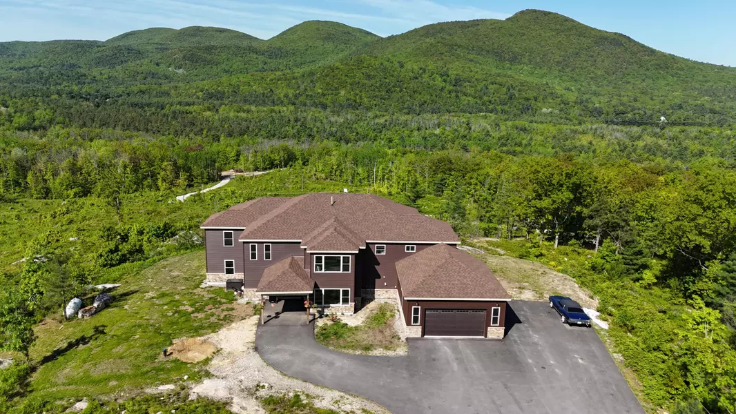 80 Pasture LN, Brownfield, ME 04010