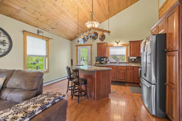 Greene, ME 04236,31 Vermont AVE