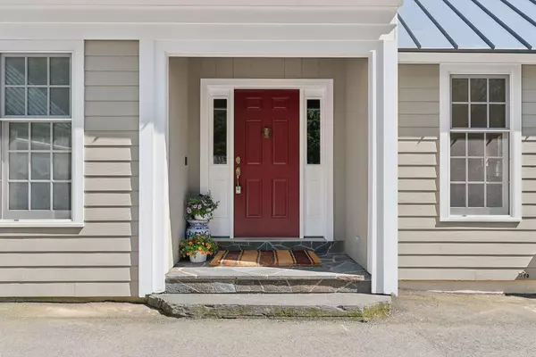 Wiscasset, ME 04578,83 Cushman Point RD