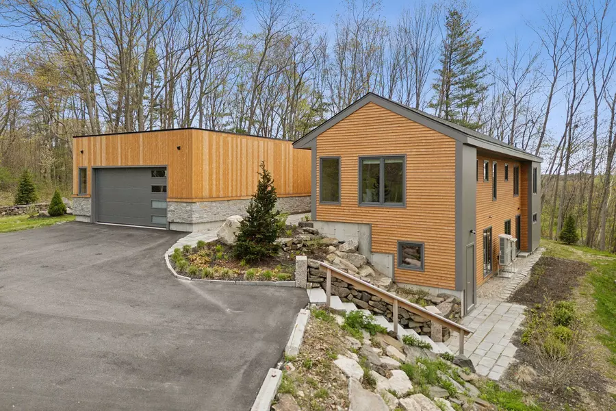 6 Prout PL, Cape Elizabeth, ME 04107