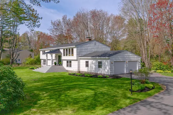 Falmouth, ME 04105,56 Carroll ST