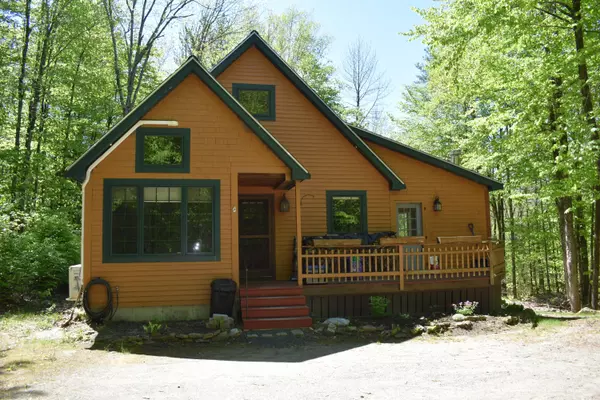 33 Point DR, Fayette, ME 04349