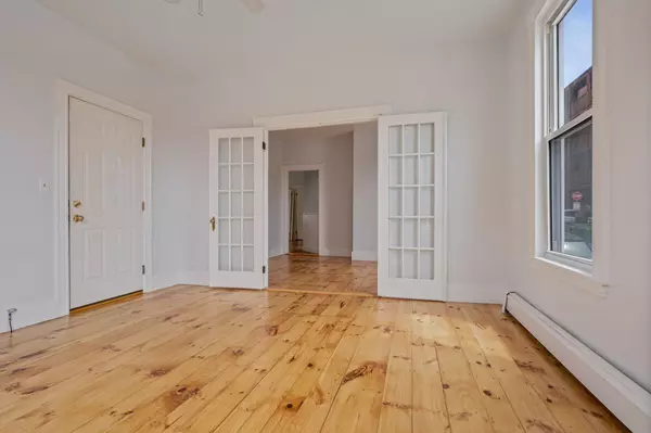 Portland, ME 04101,11 Smith ST