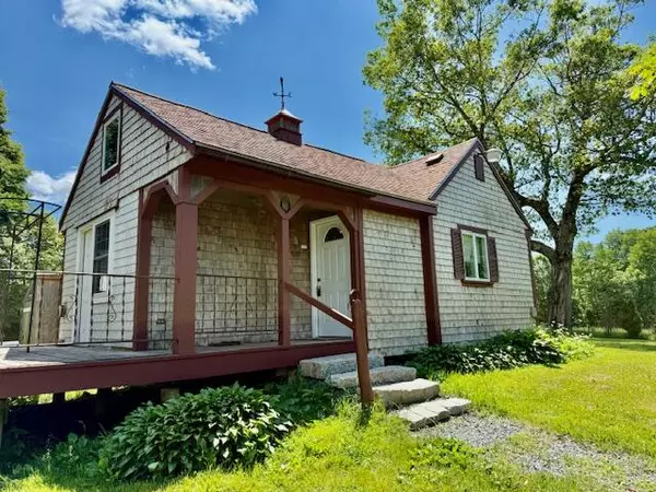 Blue Hill, ME 04614,1361 Pleasant ST