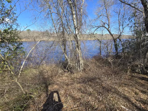 Benton, ME 04901,00 River RD