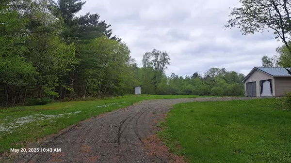 Abbot, ME 04406,3 Back RD