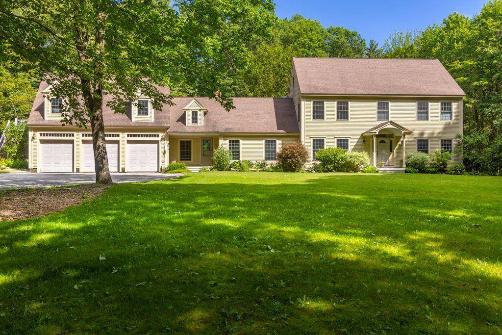 144 Orchard RD #1, Cumberland, ME 04021