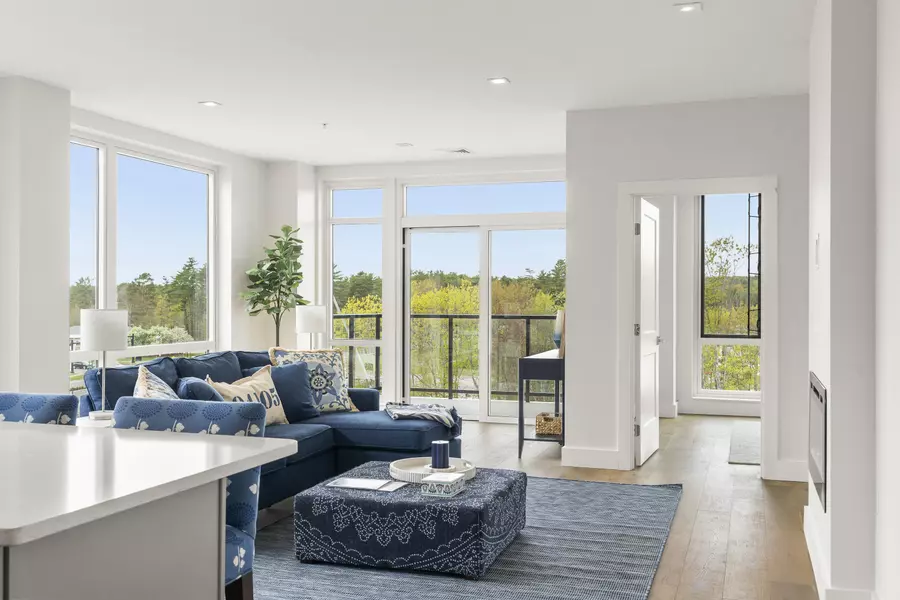 267 US Route 1 #PH 507, Falmouth, ME 04105