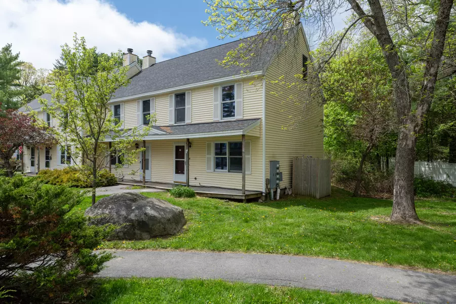 48 Pine Hill DR #48, Bath, ME 04530