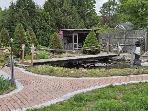 Mechanic Falls, ME 04256,173 N Main ST